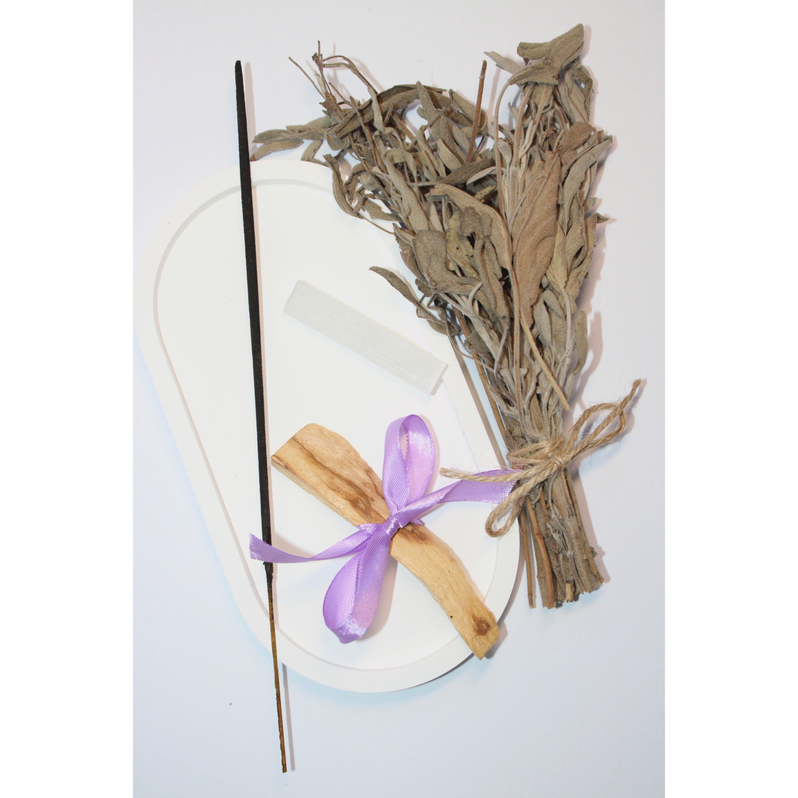 Zestaw energetyczny – Biała Szałwia, Palo Santo, Selenit i Kadzidło Lawendowe